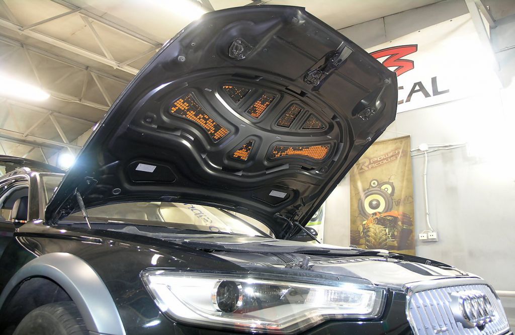 Виброизоляция капота Comfort Mat Dark D2