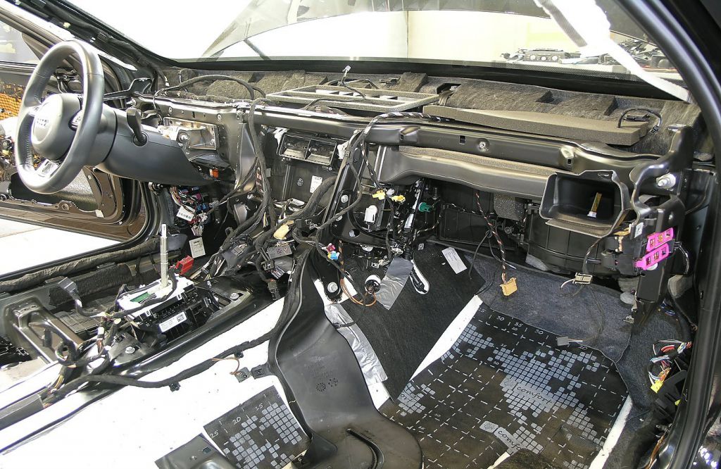 Подторпедное пространство AUDI A6 Allroad