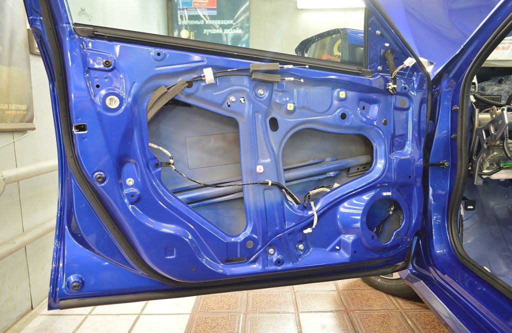 Дверь HONDA CIVIC до начала работ
