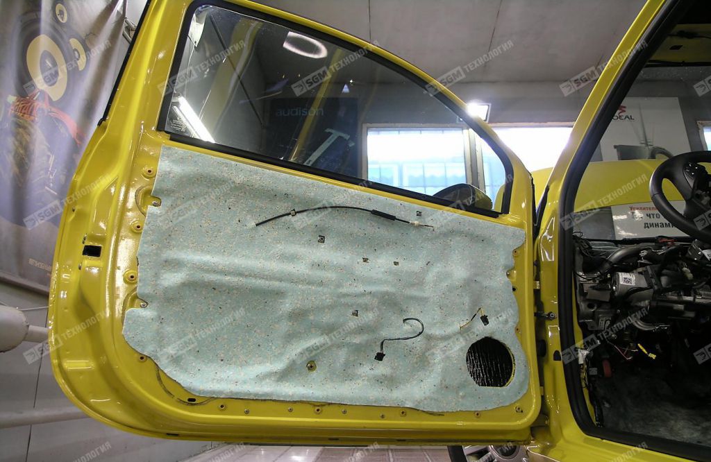 Шумоизоляция двери Fiat 500 Comfort Mat Lock4