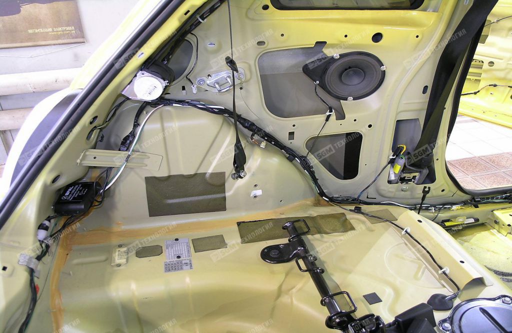 Задняя колёсная арка Fiat 500 до начала работ