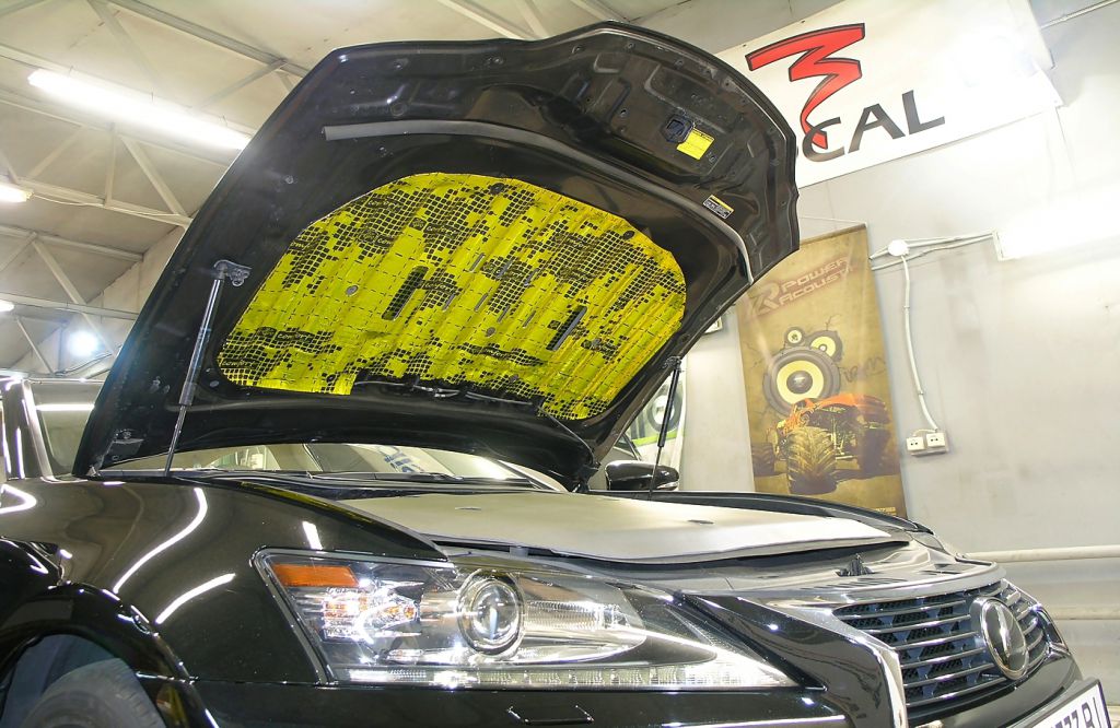 Виброизоляция капота Comfort Mat Gold G1