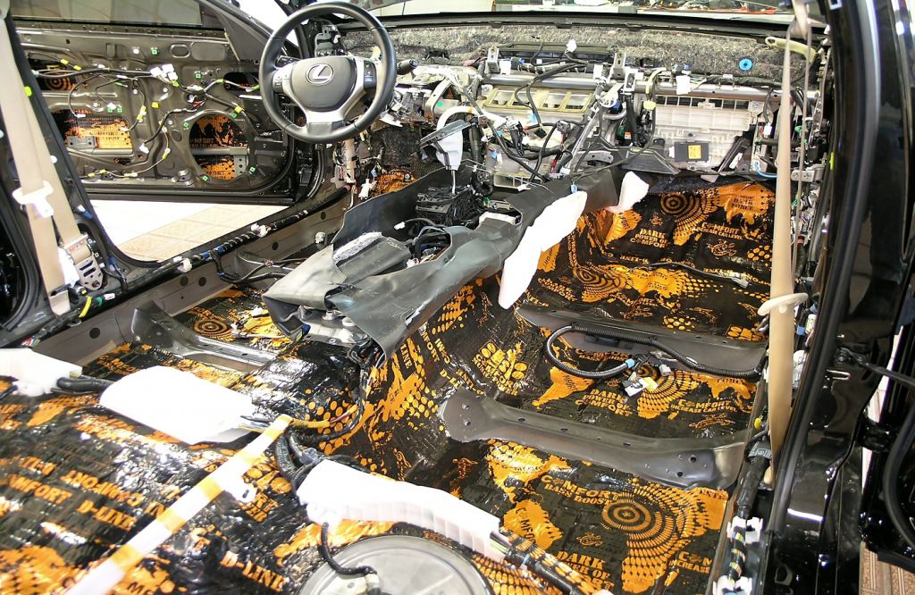 Виброизоляция пола салона Comfort Mat D-line D4