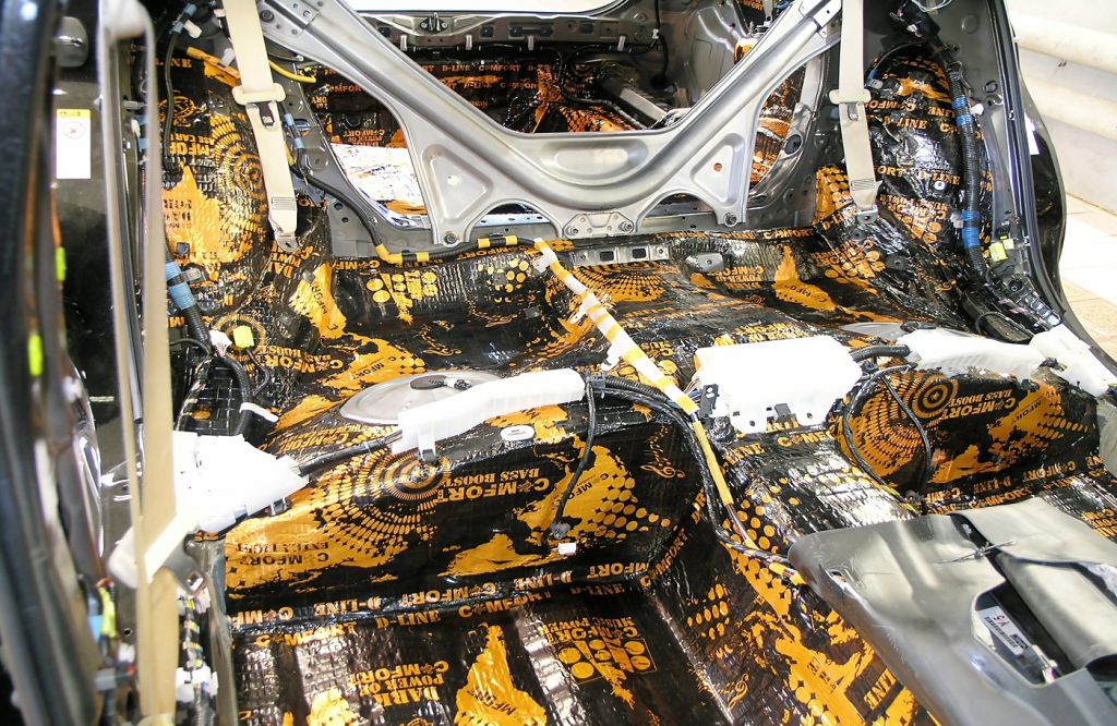 Виброизоляция пола под задним рядом сидений Comfort Mat D-line D3