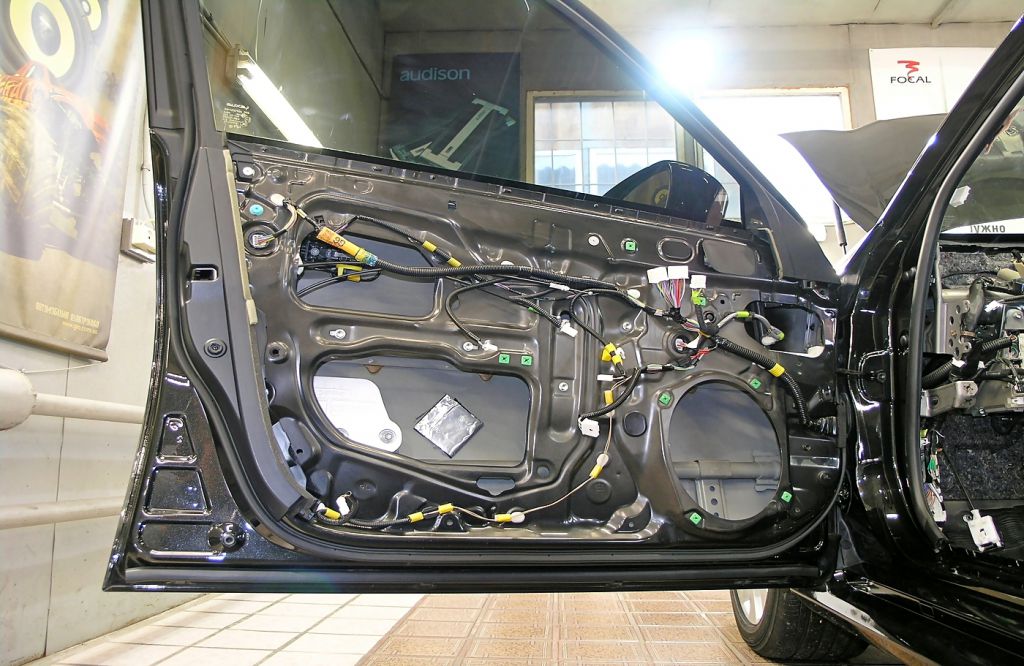 Дверь Lexus GS  до начала работ