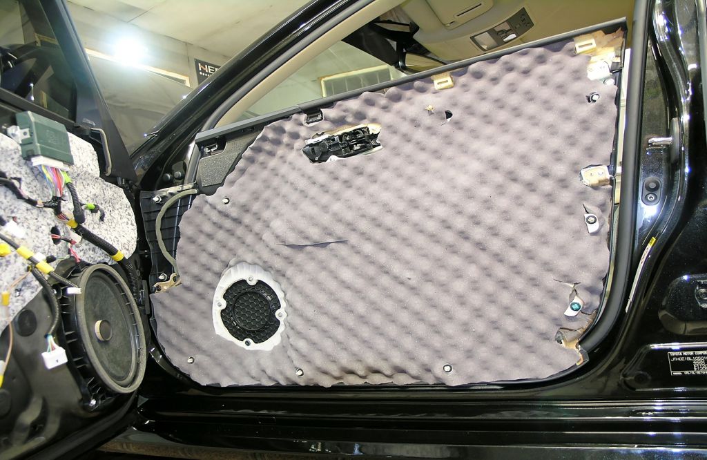 Шумоизоляция карты двери Comfort Mat SoftWave 15