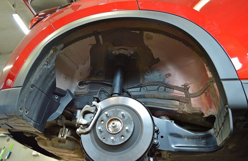 Задняя колёсная арка - MAZDA CX-5 (правая сторона снаружи)