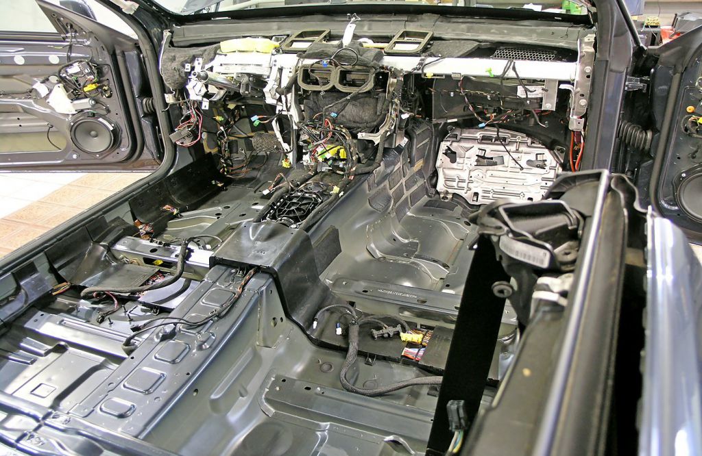 Пол Mercedes-Benz W212 Coupeдо начала работ