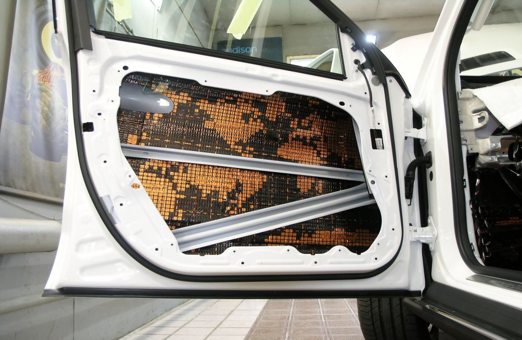 Виброизоляция наружной филенки двери Mercedes-Benz GLE