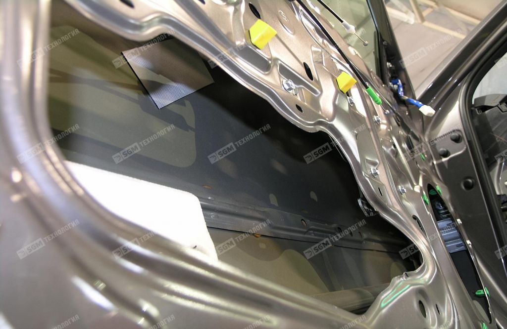 Внутреннее пространство двери