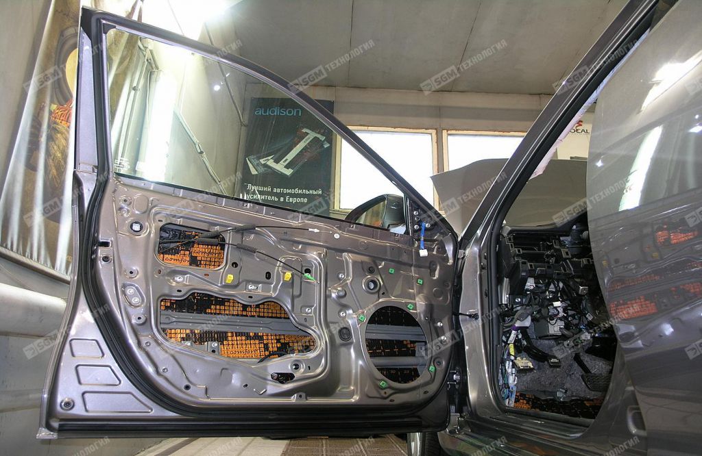 Виброизоляция наружной филёнки двери Comfort Dark D3