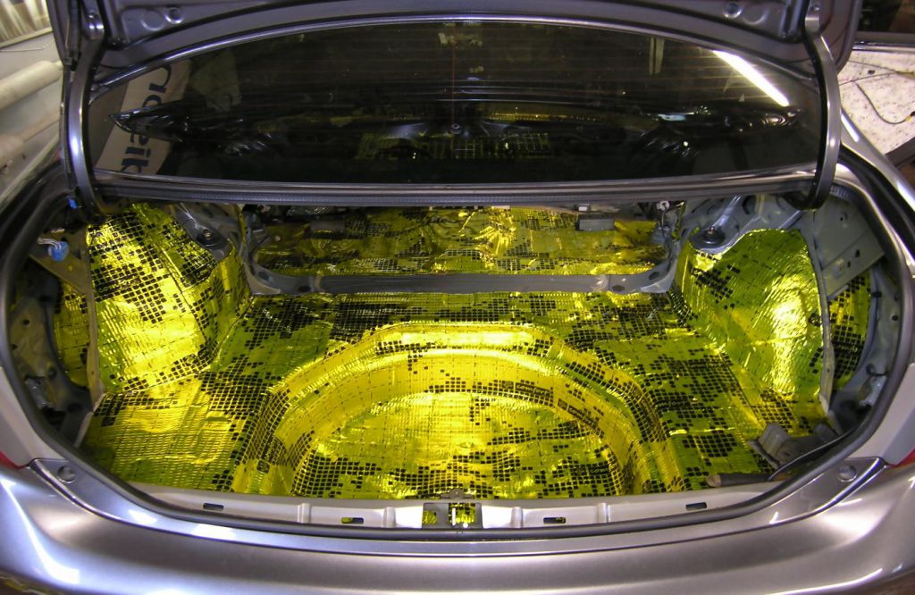 Виброизоляция багажника Comfort Gold G2