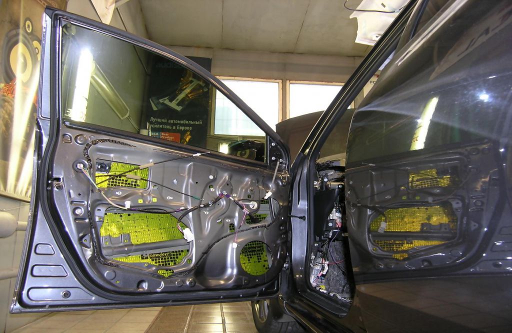 Виброизоляция двери Comfort Gold G2