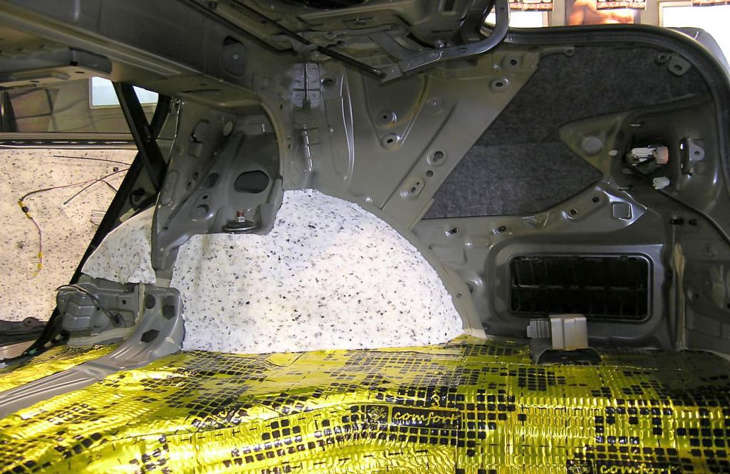 Шумоизоляция задней арки и крыла Comfort Lock4 и Turbo Войлок 10