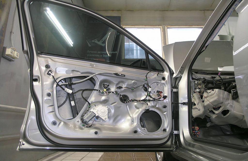 Дрерь VW PASSAT B8 перед началом работ