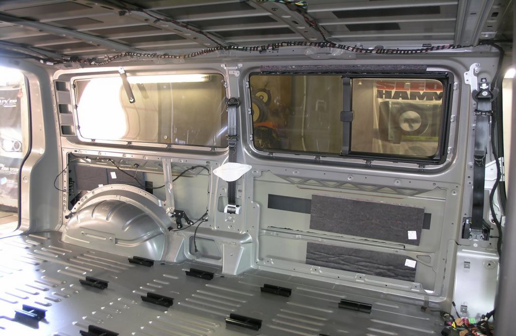 Левый борт кузова и задняя колёсная арка до начала работ