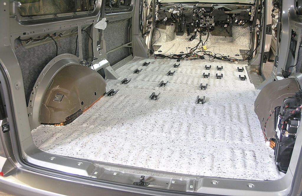 Шумоизоляция пола салона Volkswagen Caravelle T6 Comfort Mat Lock4